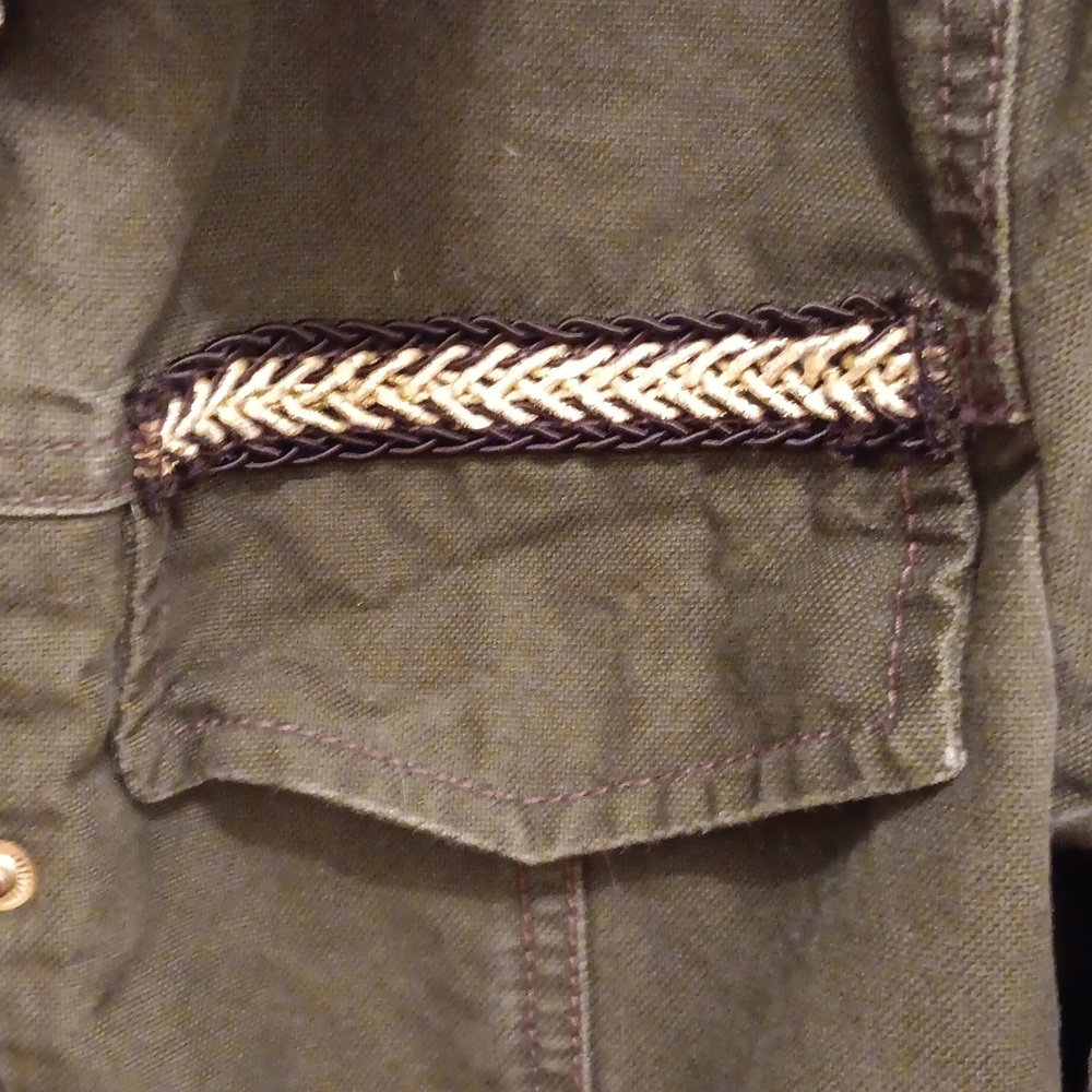 Stylish Green Jacket - image 2